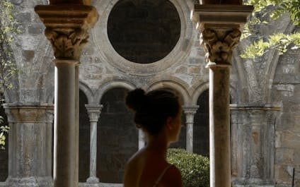 Une tribu insolite débarque à l'abbaye de Beauport !