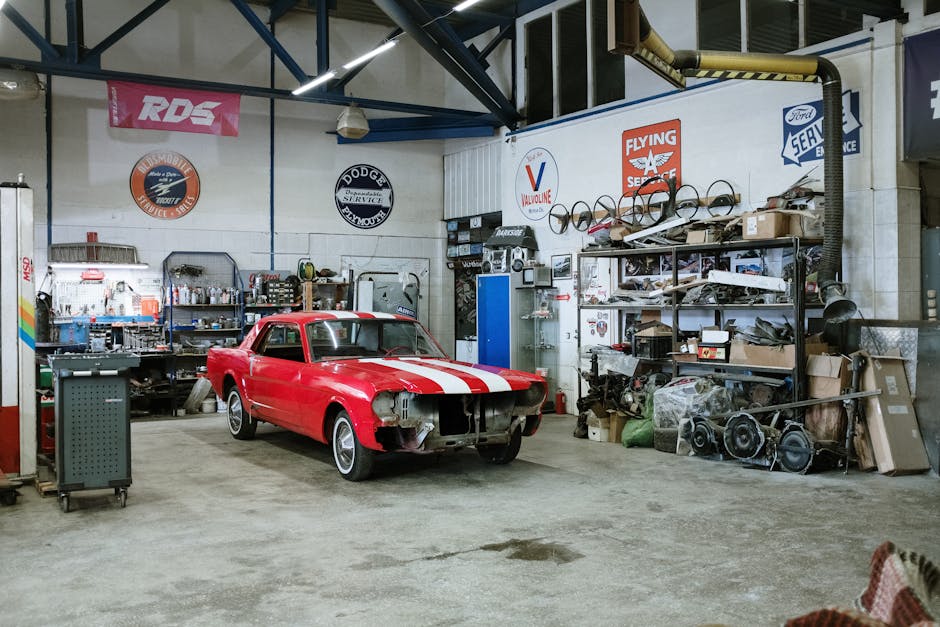 Il transforme sa 2CV en Batmobile : ce garagiste varois est le Batman qu'on n'attendait pas !