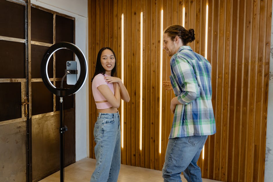 Quand les ados font danser les mamies : cette initiative intergénérationnelle fait un carton !