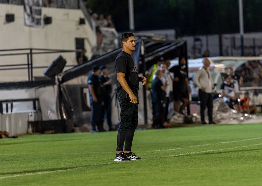 Un entraîneur de foot brésilien signe dans deux clubs en 24h : le roi du double emploi !